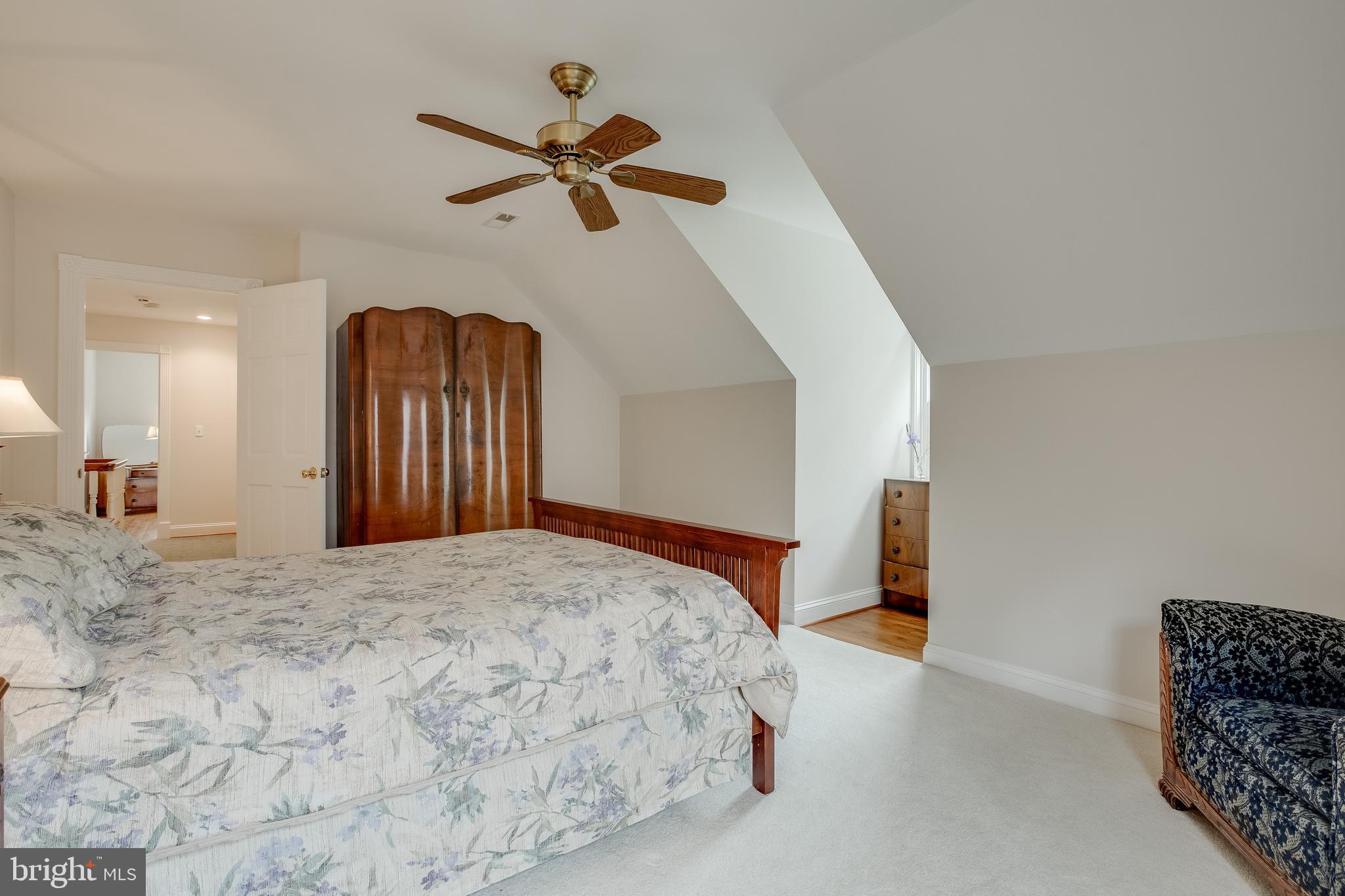6504 Griffith Road Gaithersburg, MD 20882 - Photo 35 of 73 Upper Bedroom 1 has access to Bath