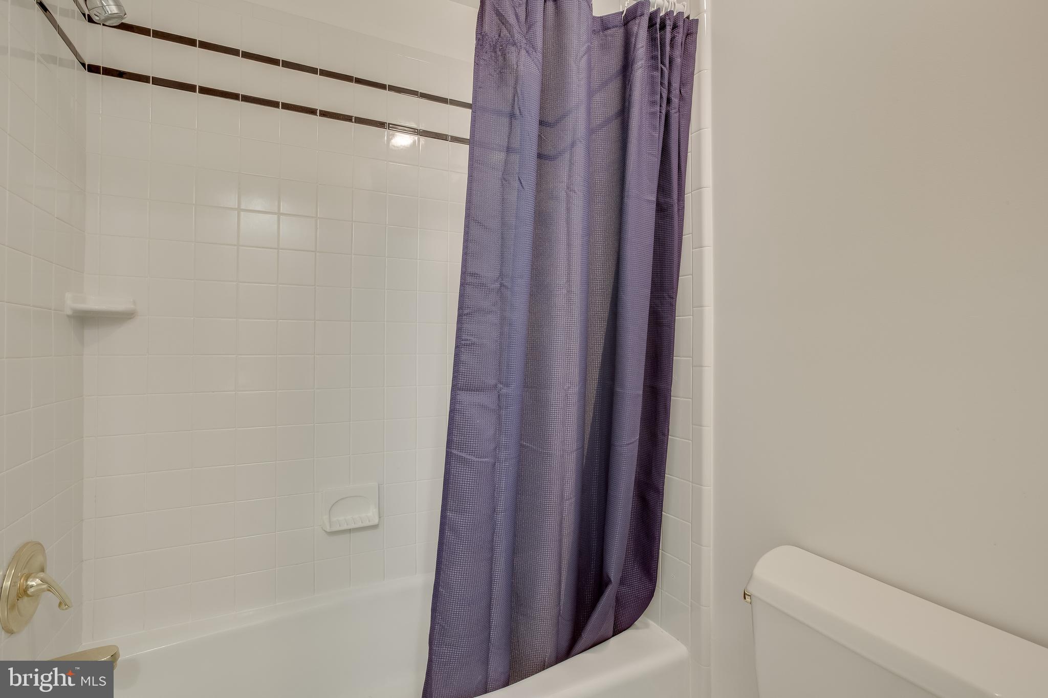 6504 Griffith Road Gaithersburg, MD 20882 - Photo 38 of 73 Bath