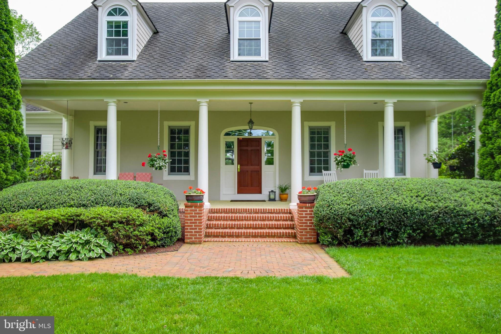 6504 Griffith Road Gaithersburg, MD 20882 - Photo 5 of 73 Stunning 45' front porch