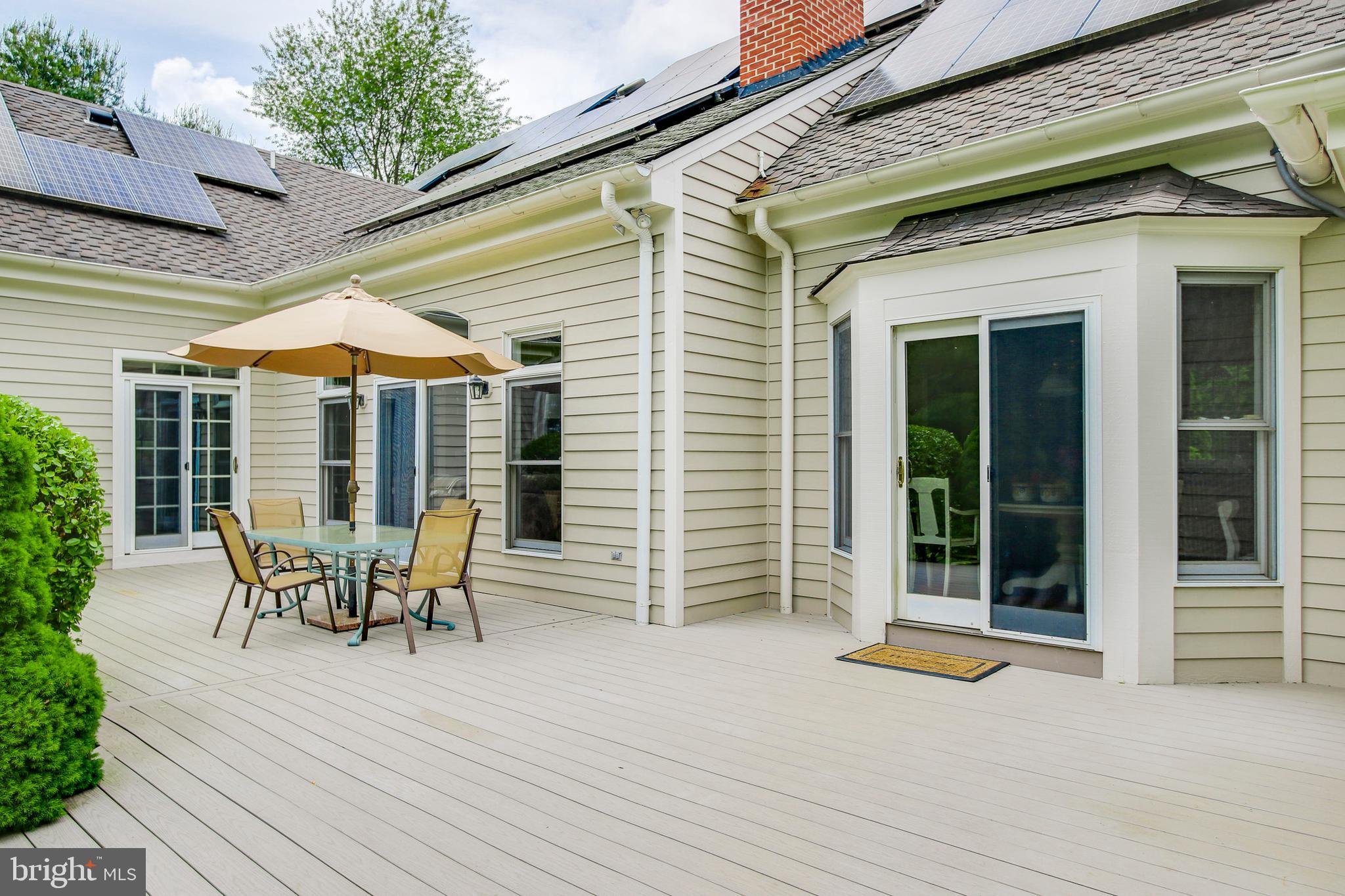 6504 Griffith Road Gaithersburg, MD 20882 - Photo 53 of 73 AZEK deck with multiple access points