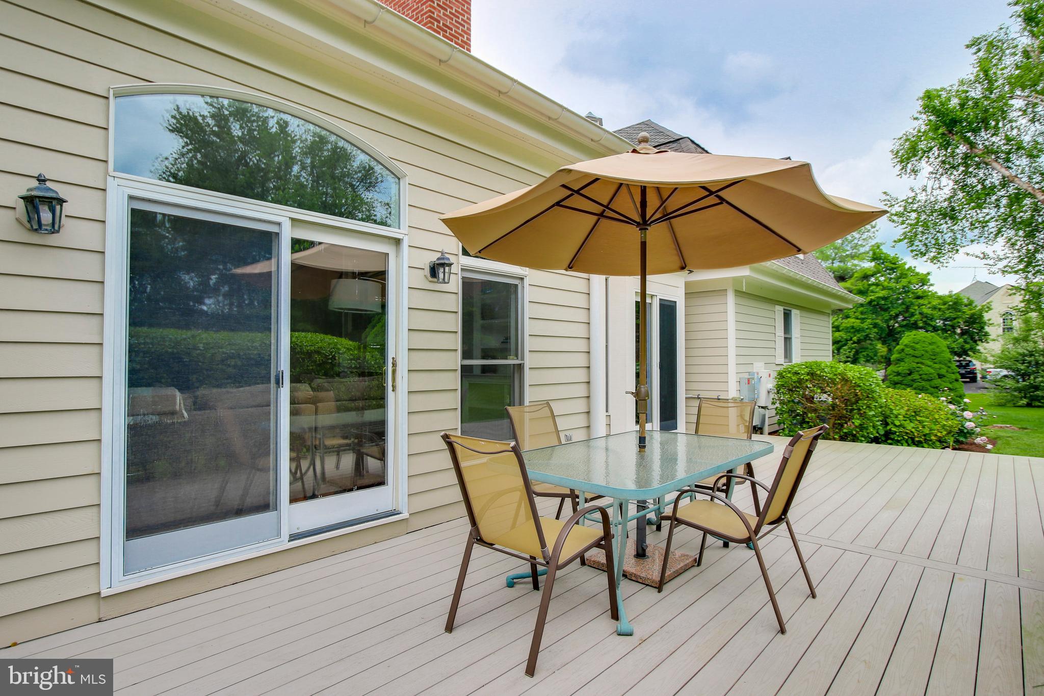 6504 Griffith Road Gaithersburg, MD 20882 - Photo 54 of 73 Deck