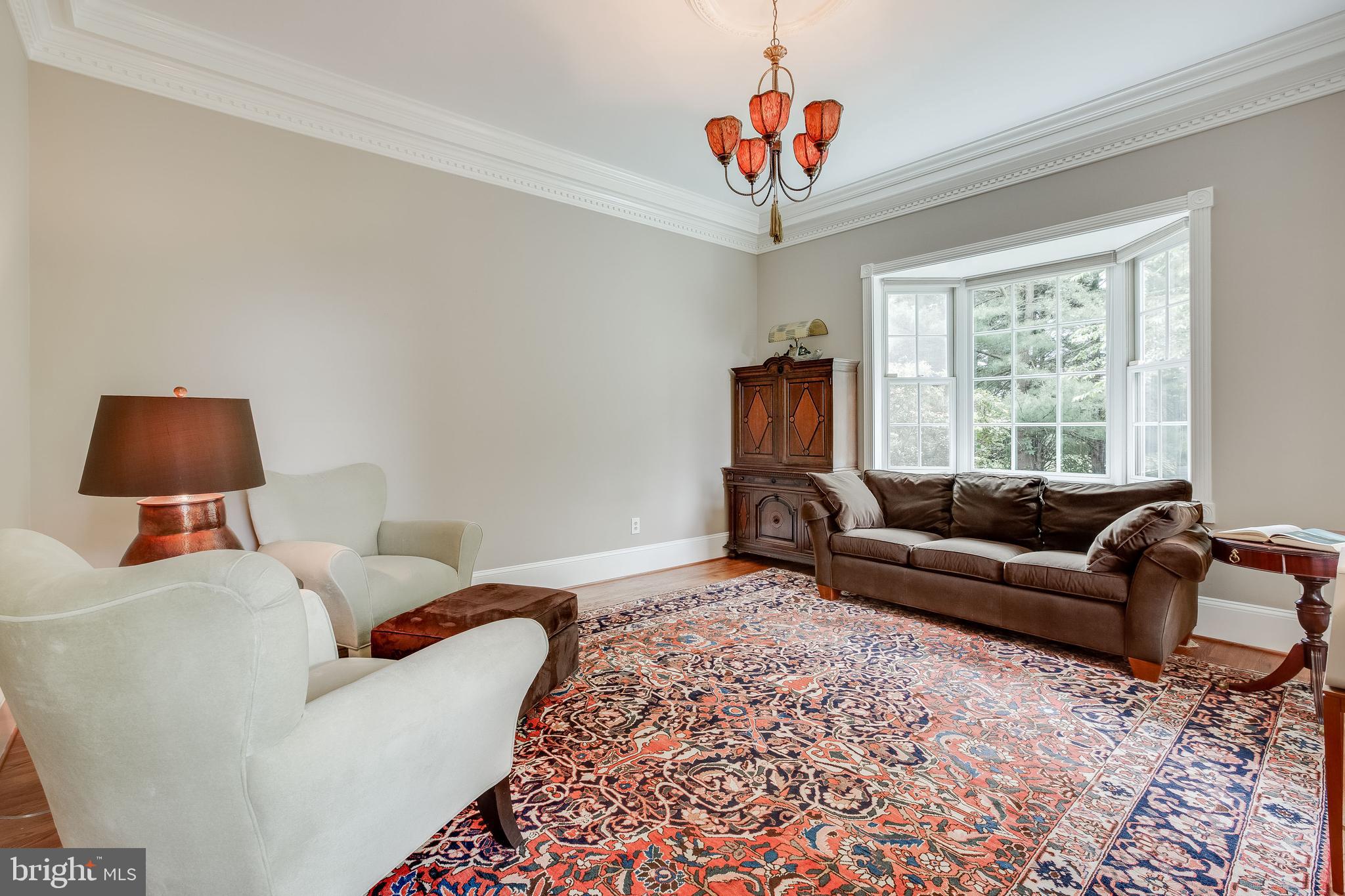 6504 Griffith Road Gaithersburg, MD 20882 - Photo 10 of 73 Living room