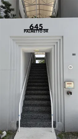 $3,500 | 645 Palmetto Drive, Unit 12, Miami Springs, FL 33166