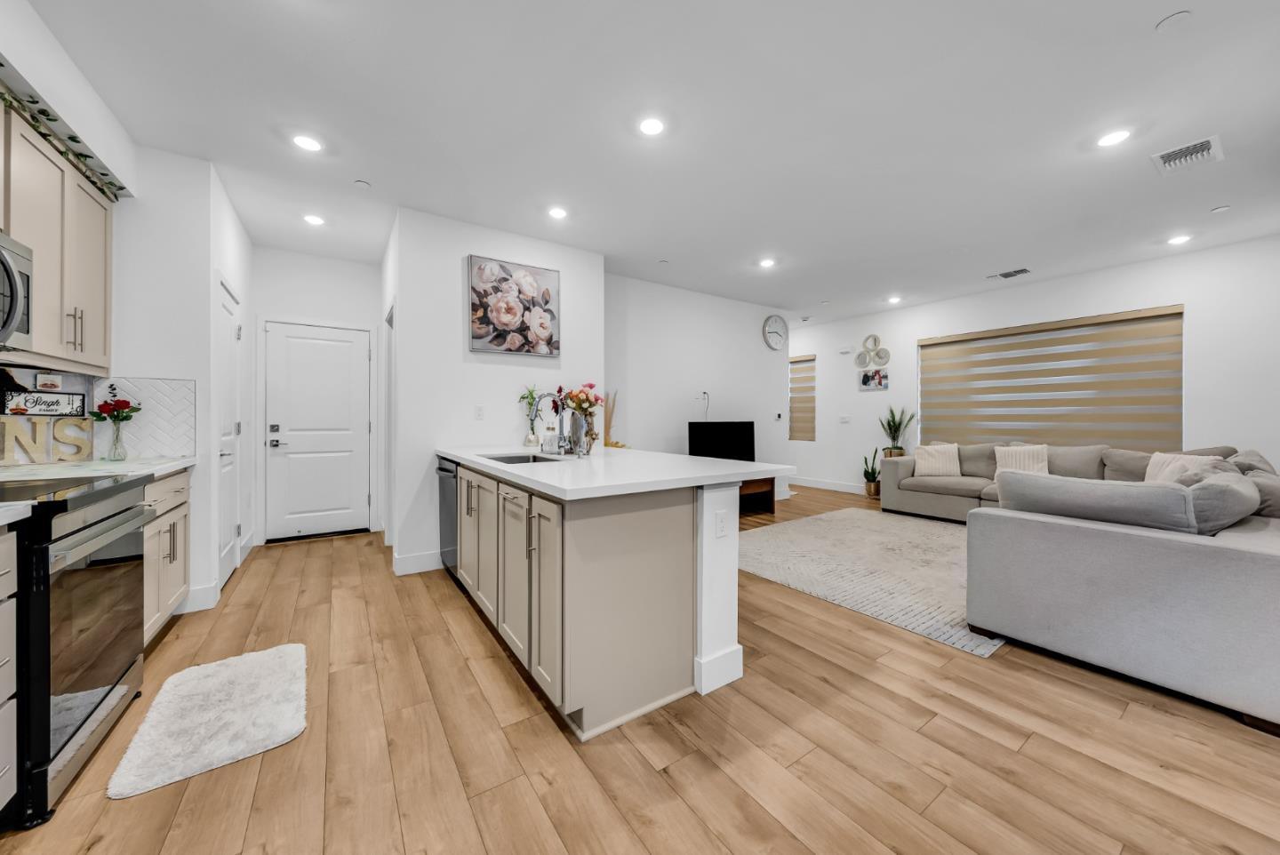 122 West Riverside Place Tracy, CA 95391 - Photo 13 of 41