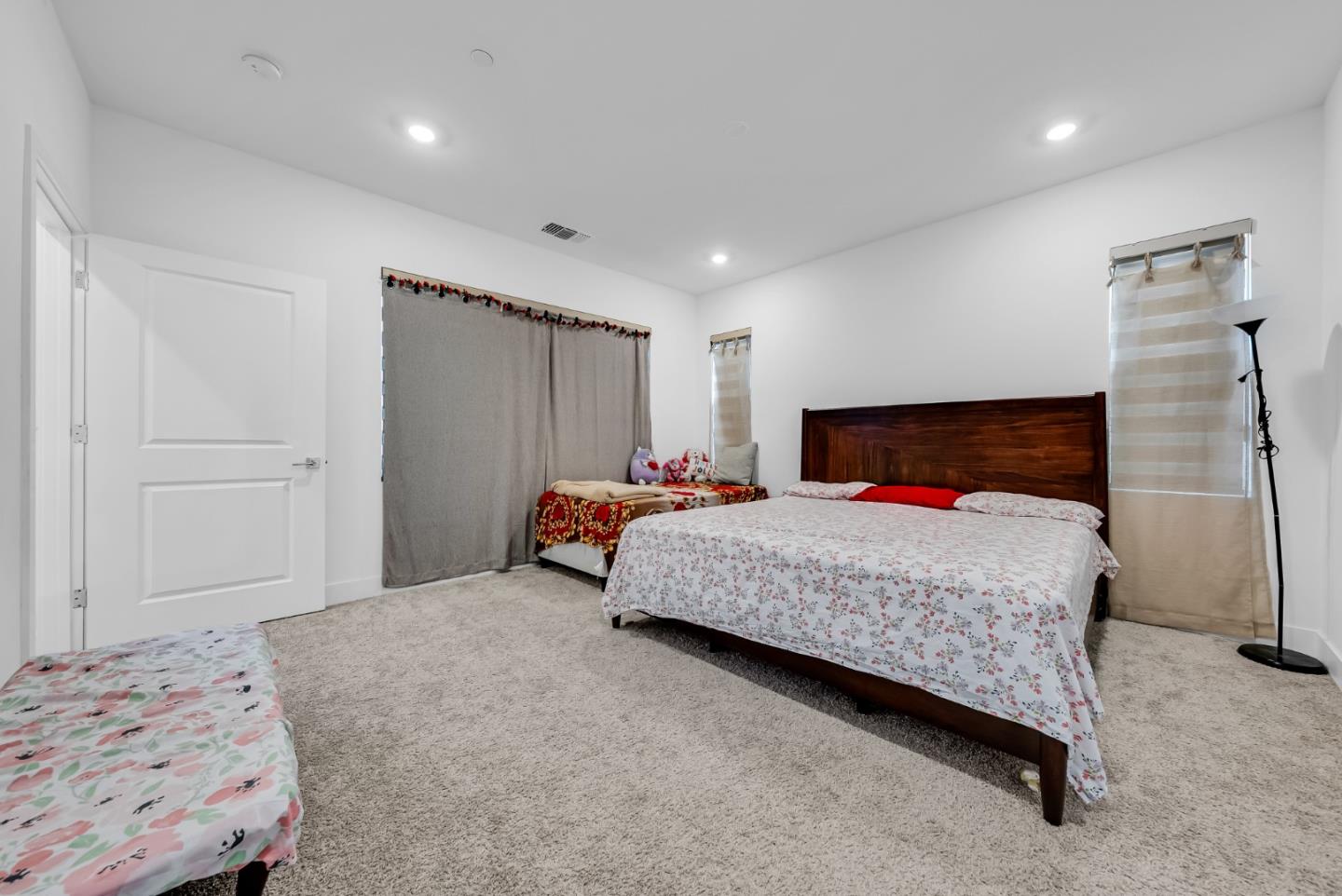 122 West Riverside Place Tracy, CA 95391 - Photo 28 of 41