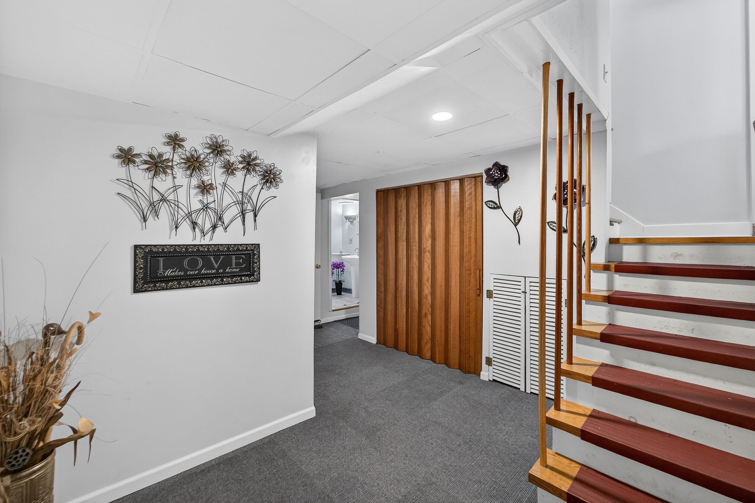 1402 Farragut Street Madison, WI 53704 - Photo 29 of 47