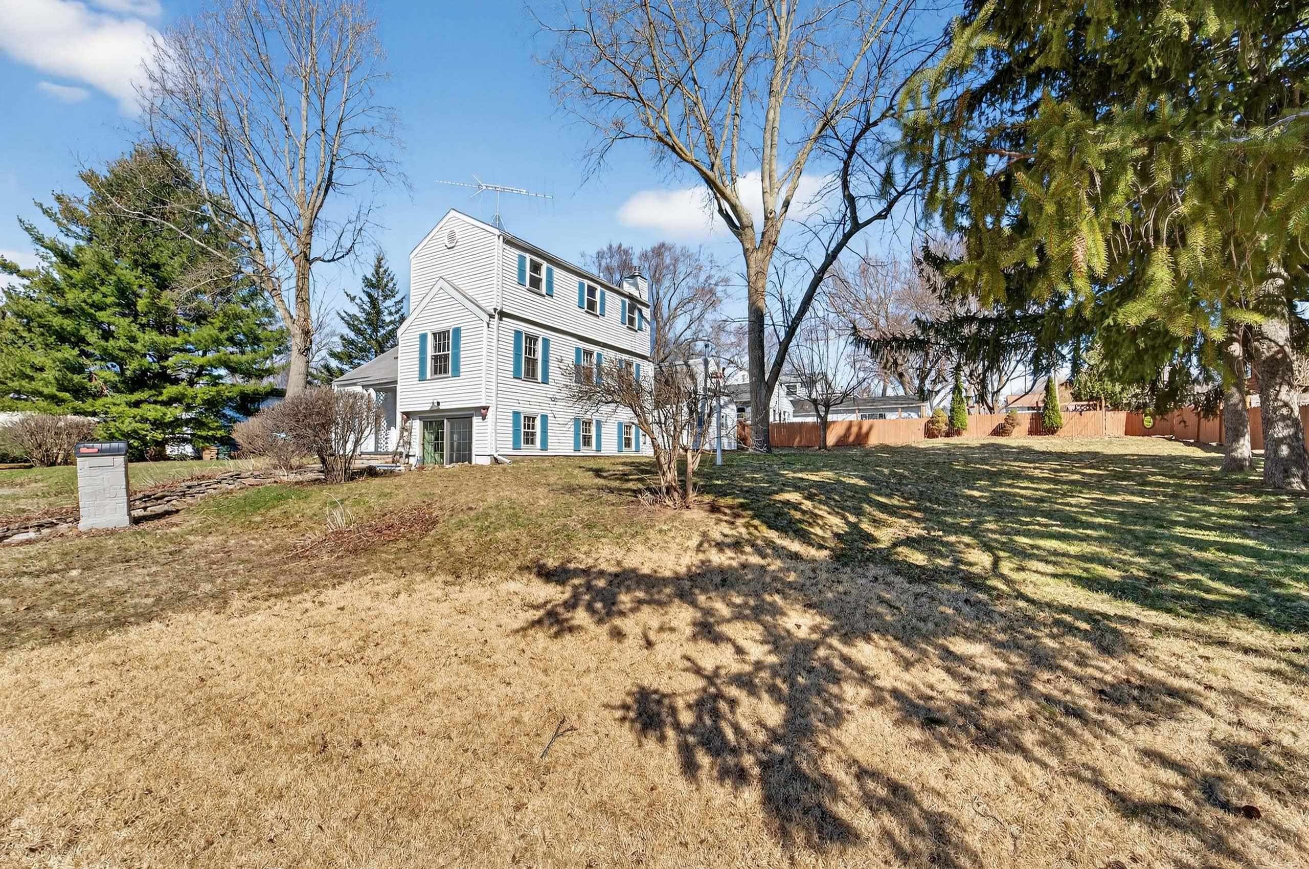 1402 Farragut Street Madison, WI 53704 - Photo 45 of 47