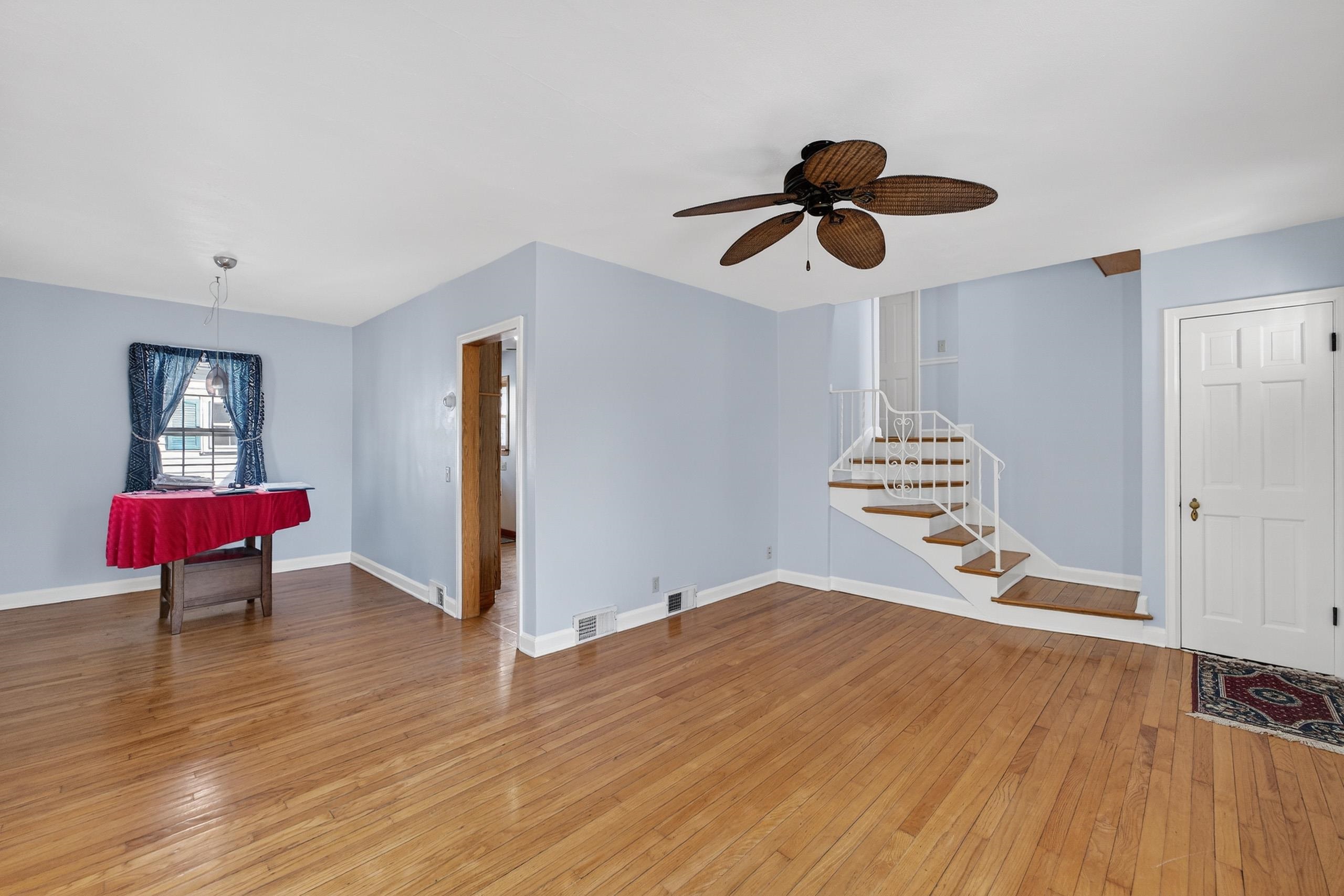 1402 Farragut Street Madison, WI 53704 - Photo 8 of 47