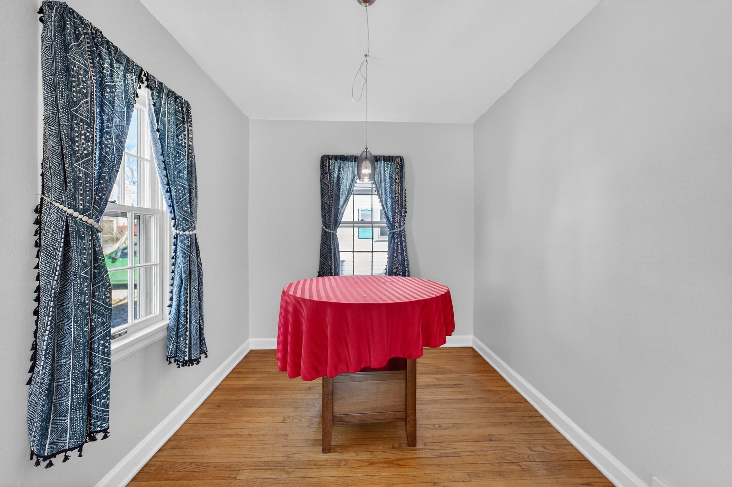 1402 Farragut Street Madison, WI 53704 - Photo 9 of 47