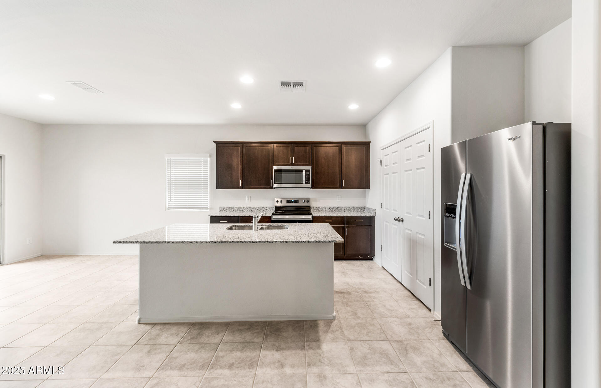 25474 West Chipman Road Buckeye, AZ 85326 - Photo 4 of 21 2.Kitchen