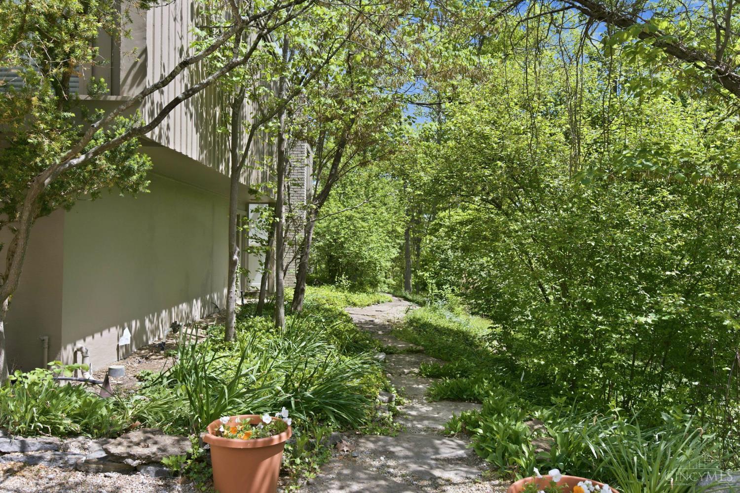 9546 Cunningham Road Cincinnati, OH 45243 - Photo 83 of 95