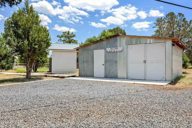 $1,690,000 | 5247 Highway 260, Pinedale, AZ 85901