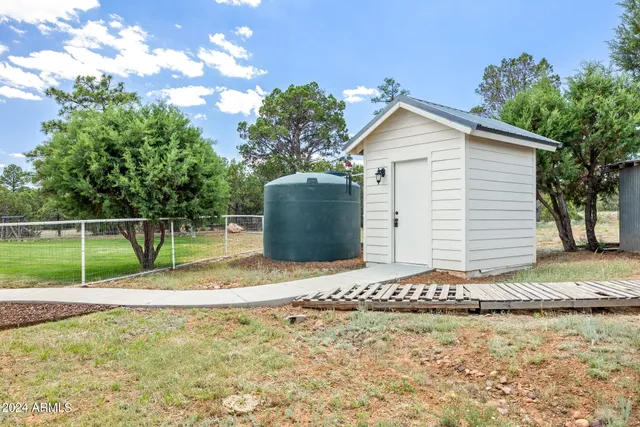 $1,690,000 | 5247 Highway 260, Pinedale, AZ 85901