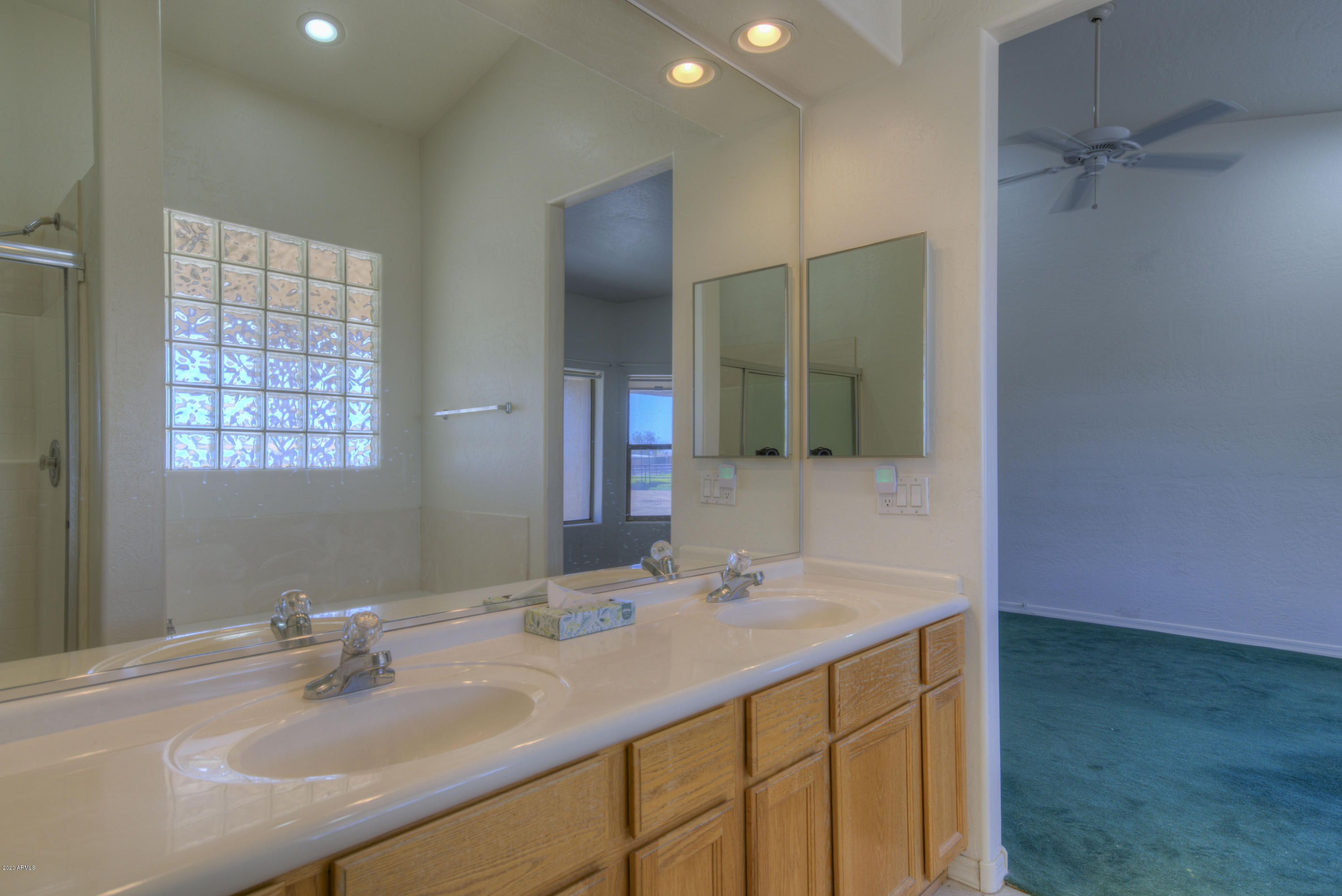 501 East Cloud Road Phoenix, AZ 85086 - Photo 18 of 29 Master bath