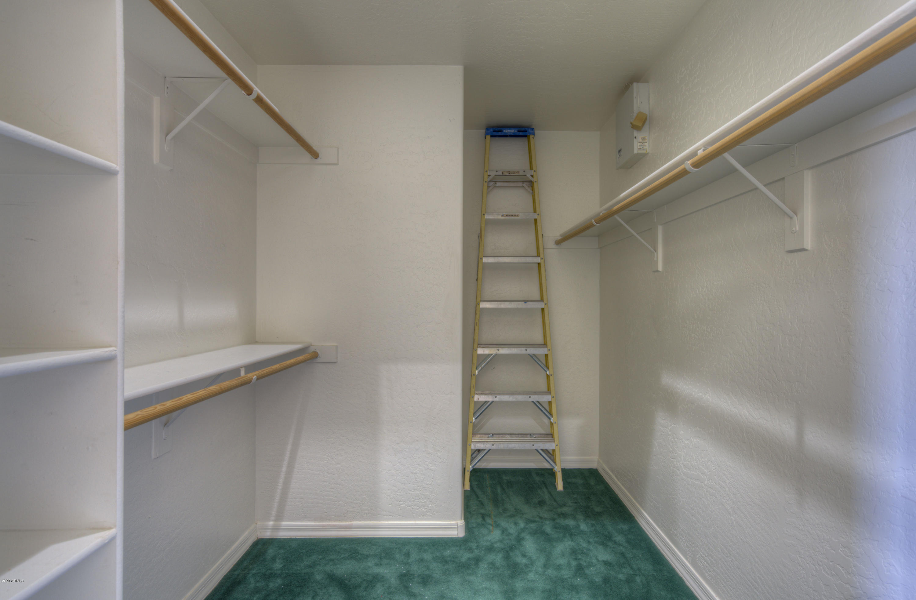 501 East Cloud Road Phoenix, AZ 85086 - Photo 19 of 29 Large master closet