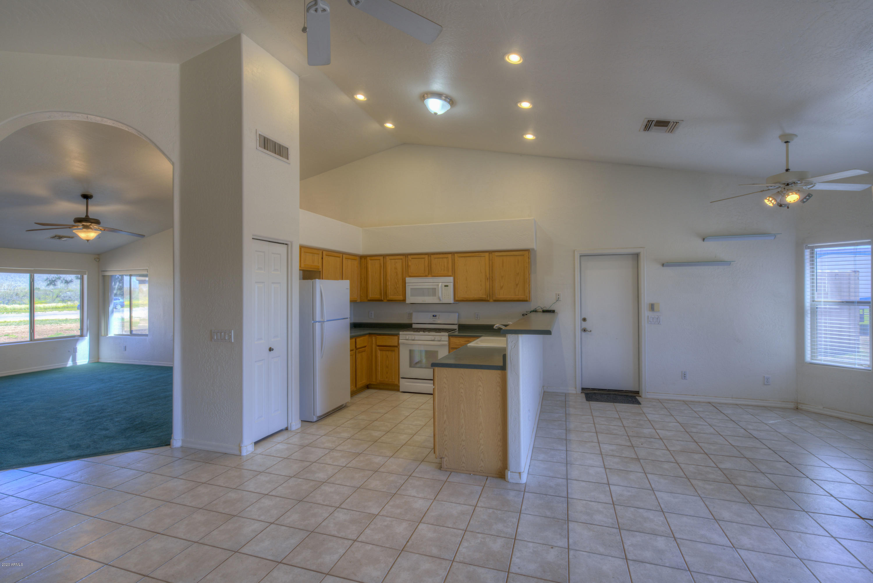 501 East Cloud Road Phoenix, AZ 85086 - Photo 9 of 29 Open to living room