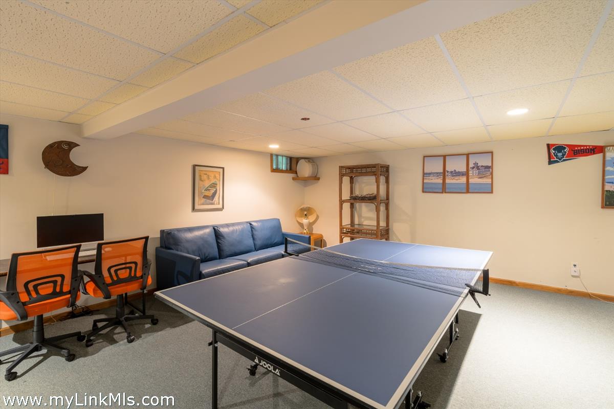 2 Farm Path Road Oak Bluffs, MA 02557 - Photo 26 of 37 a room with furniture and a window