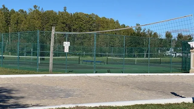 a view of a basketball court