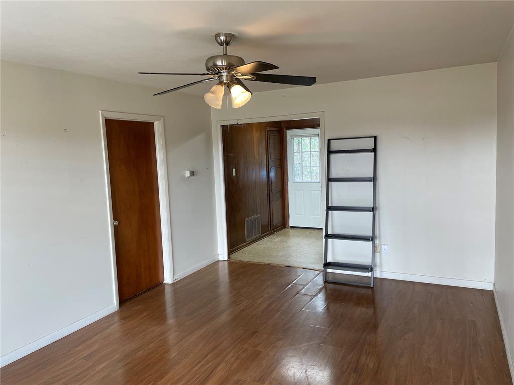 409 Royal Street, Unit 5 Athens, TX 75751 - Photo 2 of 10