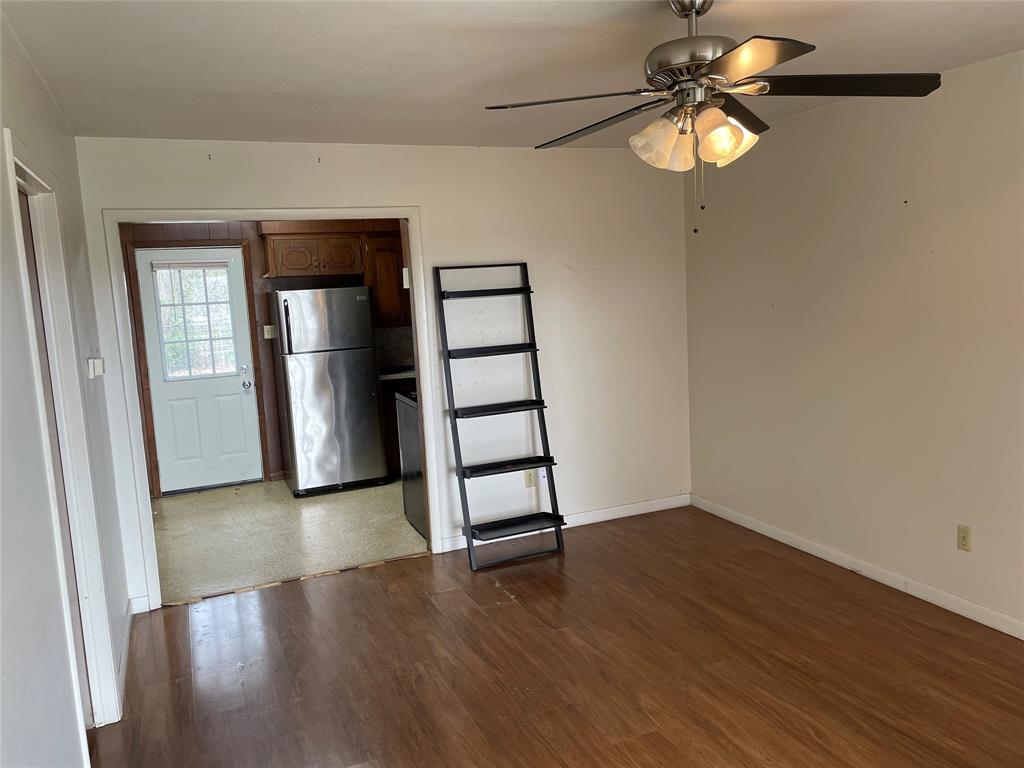 409 Royal Street, Unit 5 Athens, TX 75751 - Photo 3 of 10