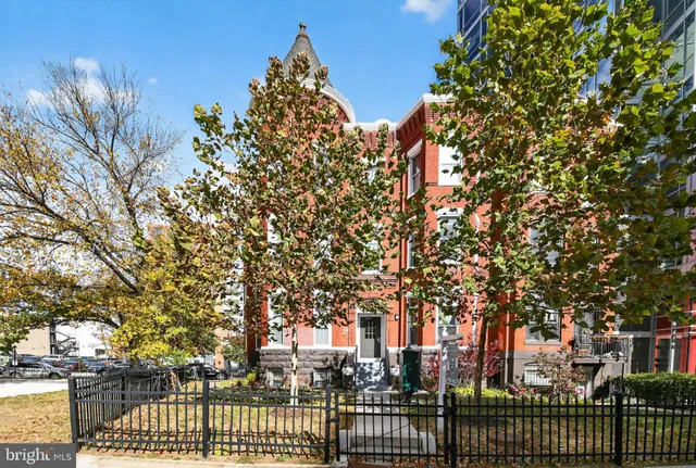 $3,000 | 459 Massachusetts Avenue Northwest, Unit 24, Washington, DC 20001