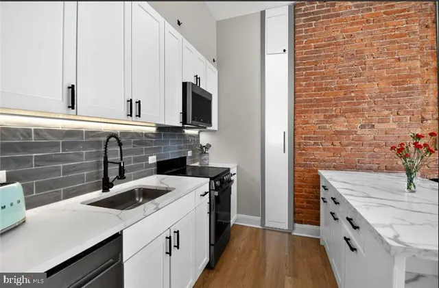 $3,000 | 459 Massachusetts Avenue Northwest, Unit 24, Washington, DC 20001