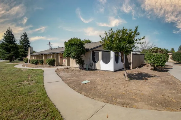 $190,000 | 540 South Argyle Avenue, Unit 101, Fresno, CA 93727