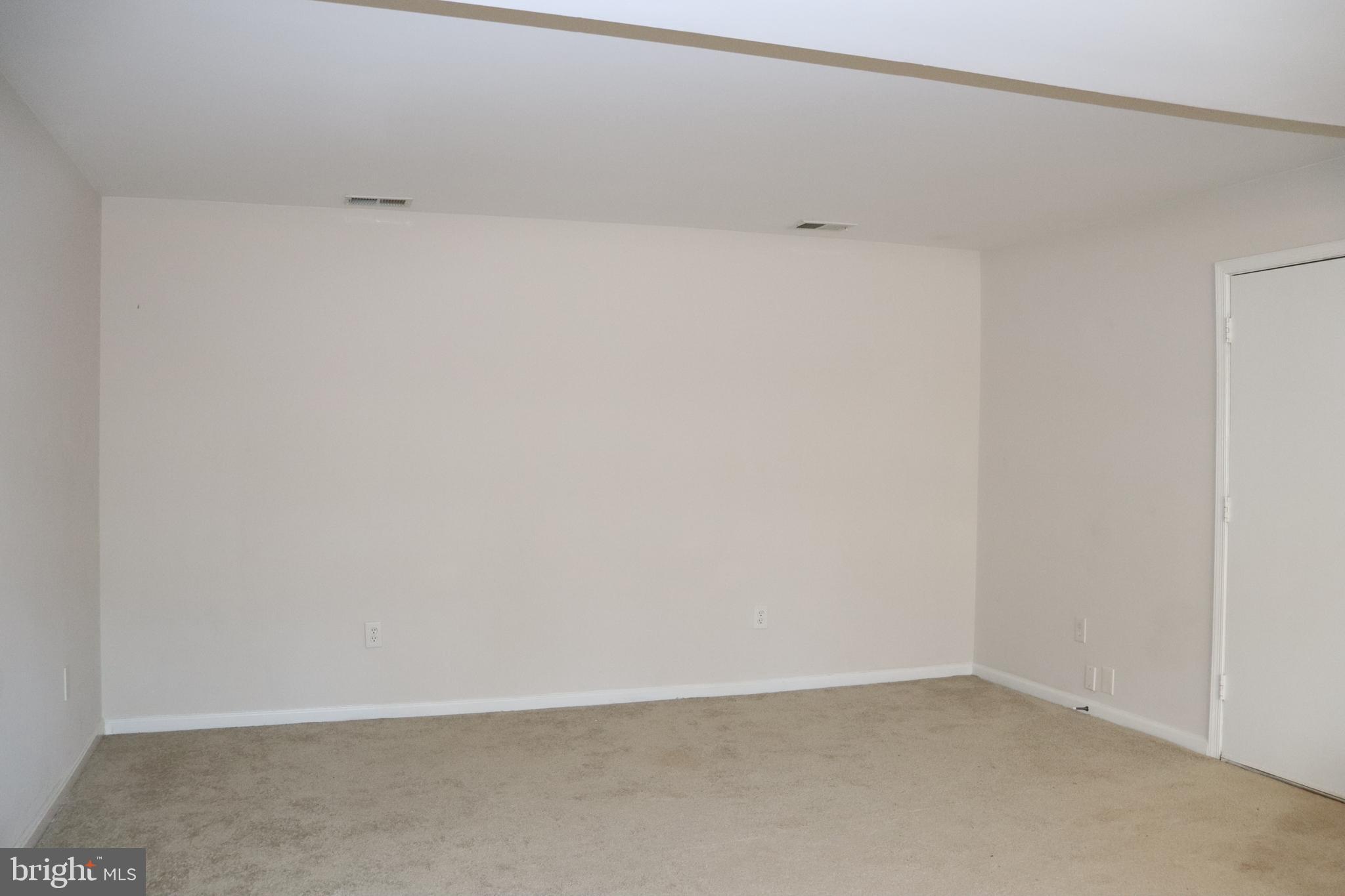 8918 Burwell Road Nokesville, VA 20181 - Photo 21 of 29 Family room 2