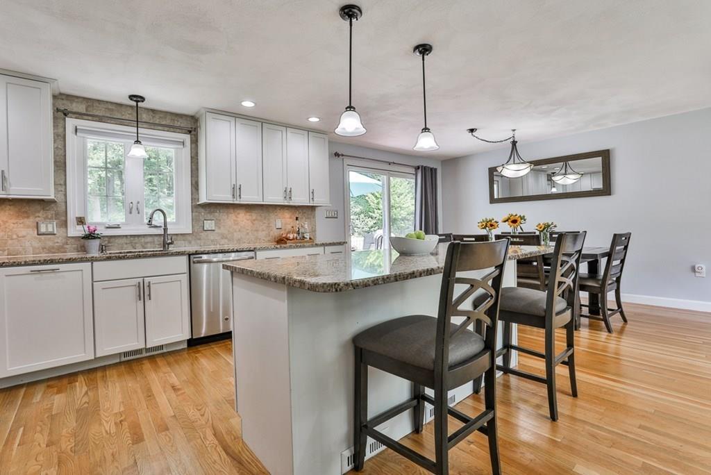 3 Pennock Road Chelmsford, MA 01824 - Photo 7 of 39