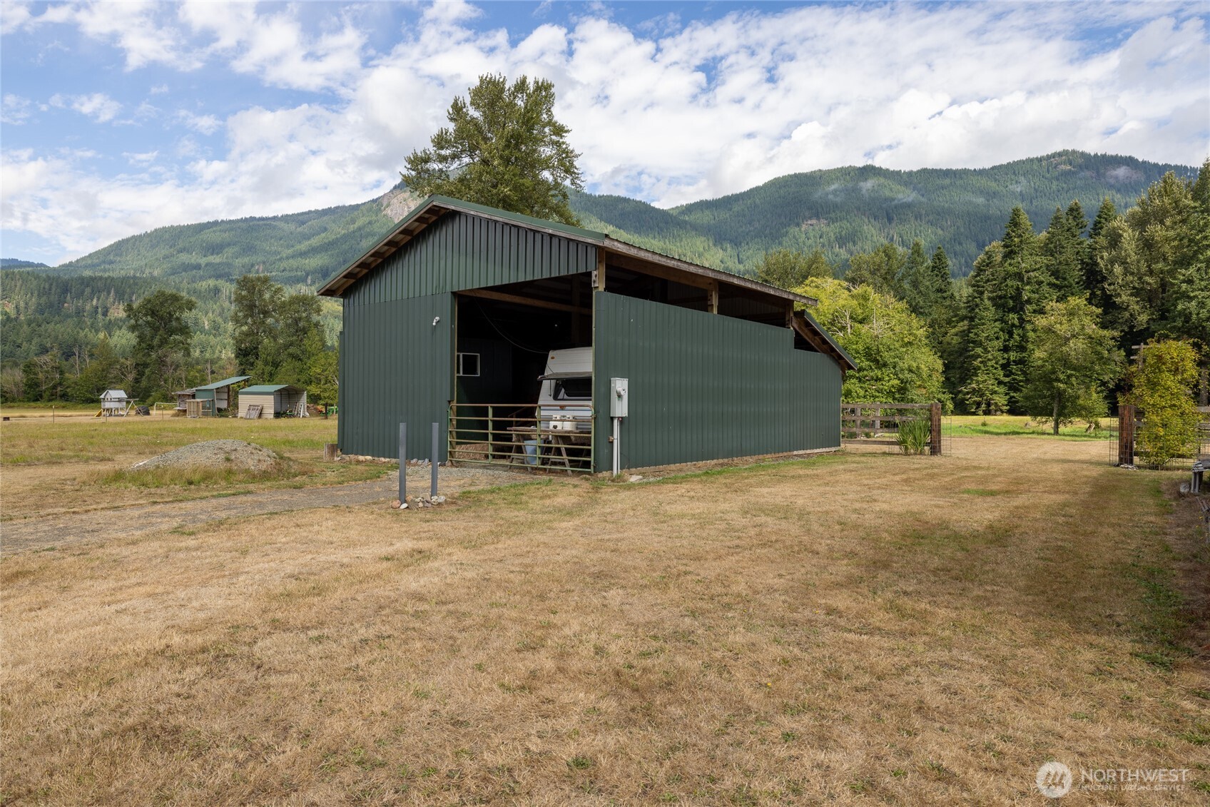 208 Stover Road Randle, WA 98377 - Photo 6 of 40 Gallery Image 6