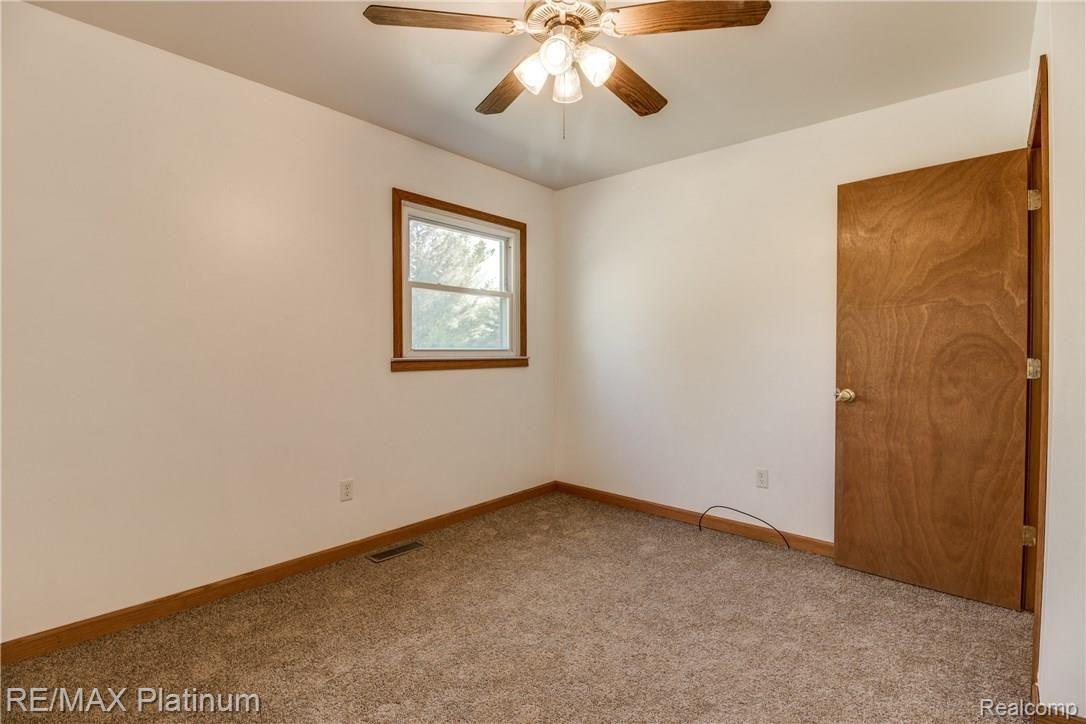 3802 Steinacker Road Howell, MI 48855 - Photo 19 of 34 Interiors 16.jpg