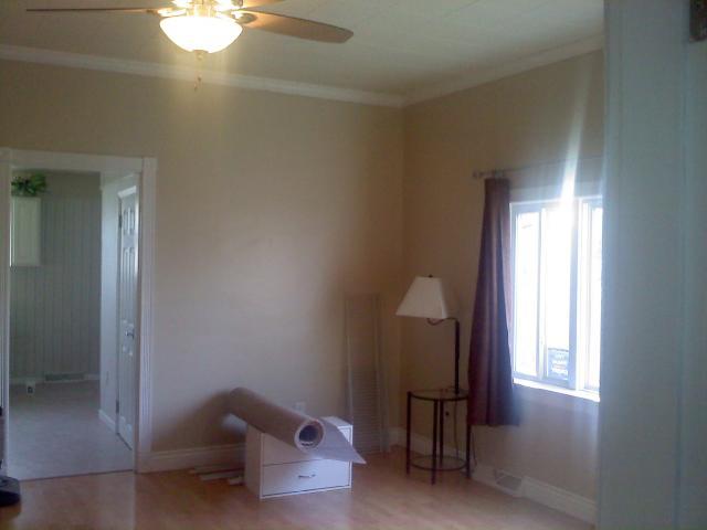 327 Walnut Street Circleville, OH 43113 - Photo 4 of 17