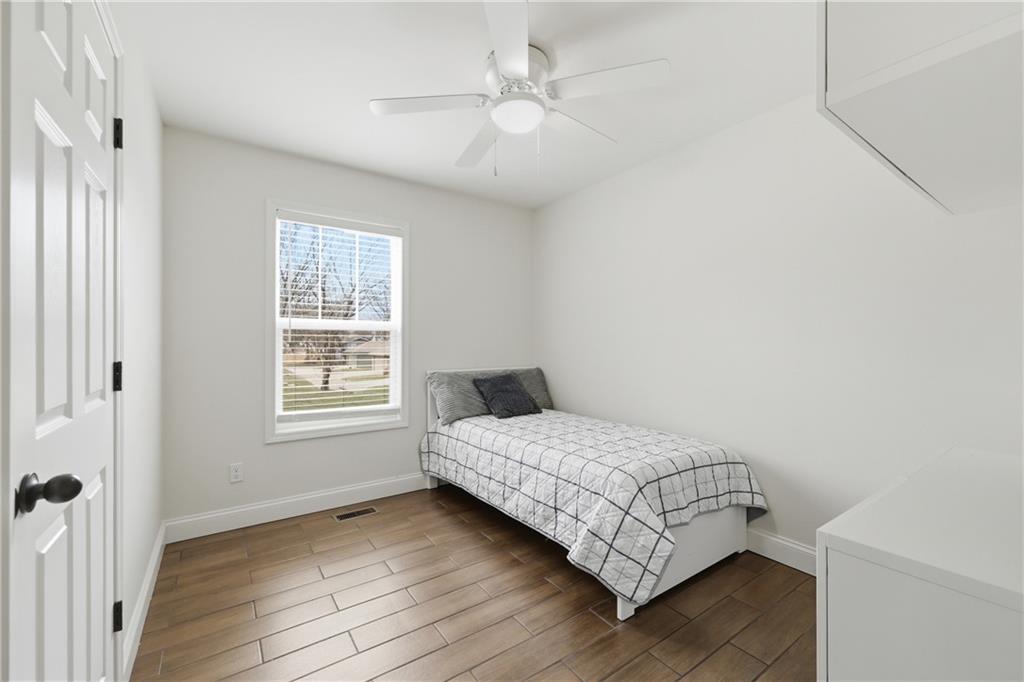 405 South Monroe Street Raymore, MO 64083 - Photo 11 of 21