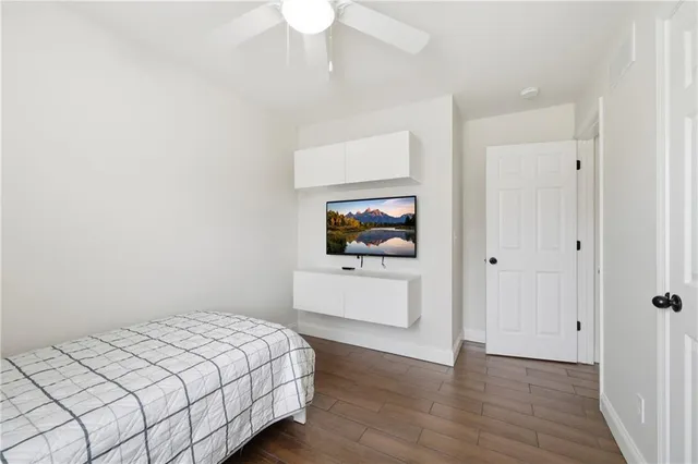 $350,000 | 405 South Monroe Street, Raymore, MO 64083