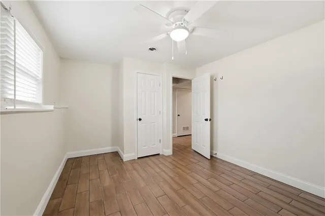 $350,000 | 405 South Monroe Street, Raymore, MO 64083