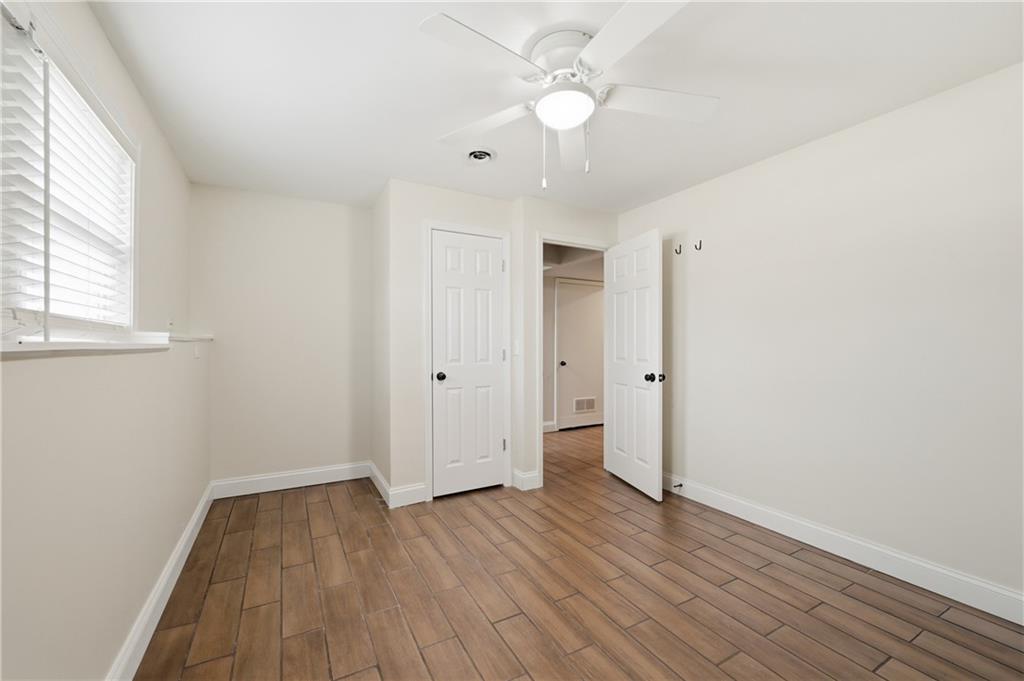 405 South Monroe Street Raymore, MO 64083 - Photo 16 of 21