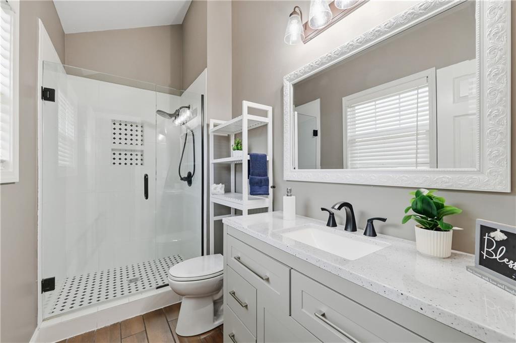 405 South Monroe Street Raymore, MO 64083 - Photo 10 of 21