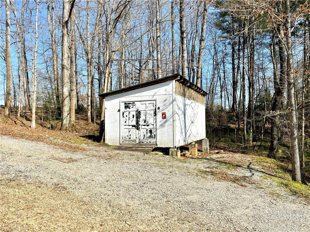 2324 Boomer Road Boomer, NC 28606 - Photo 4 of 19 Gallery Image 4