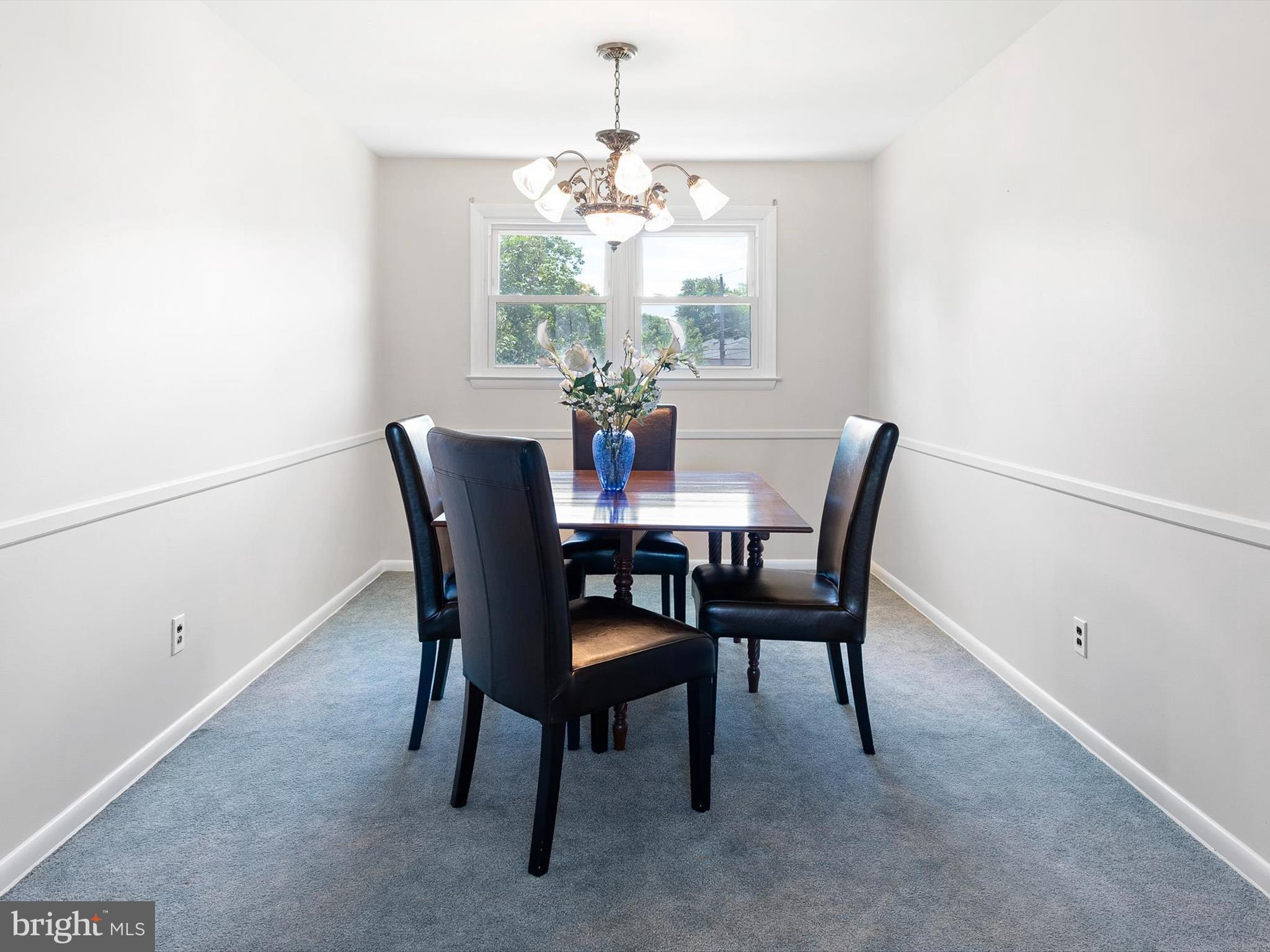 2114 Wrexham Road Wilmington, DE 19810 - Photo 7 of 27 Dining room with chair rail molding