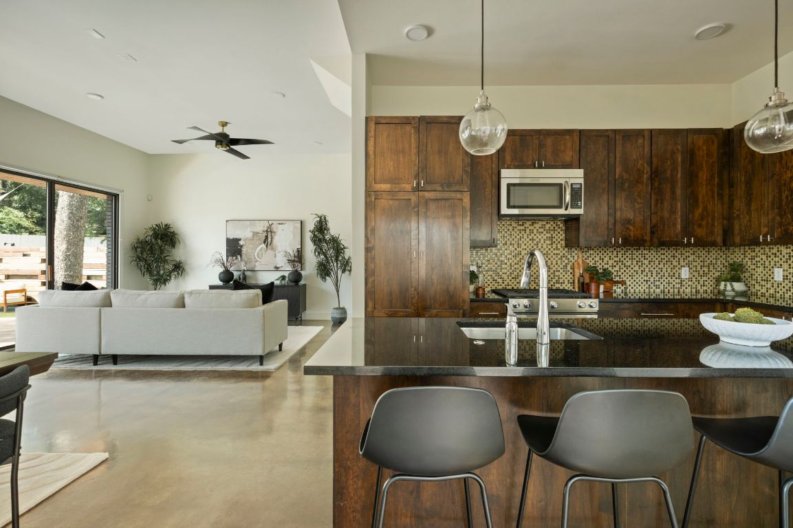 2017 Kinney Avenue, Unit B Austin, TX 78704 - Photo 16 of 38