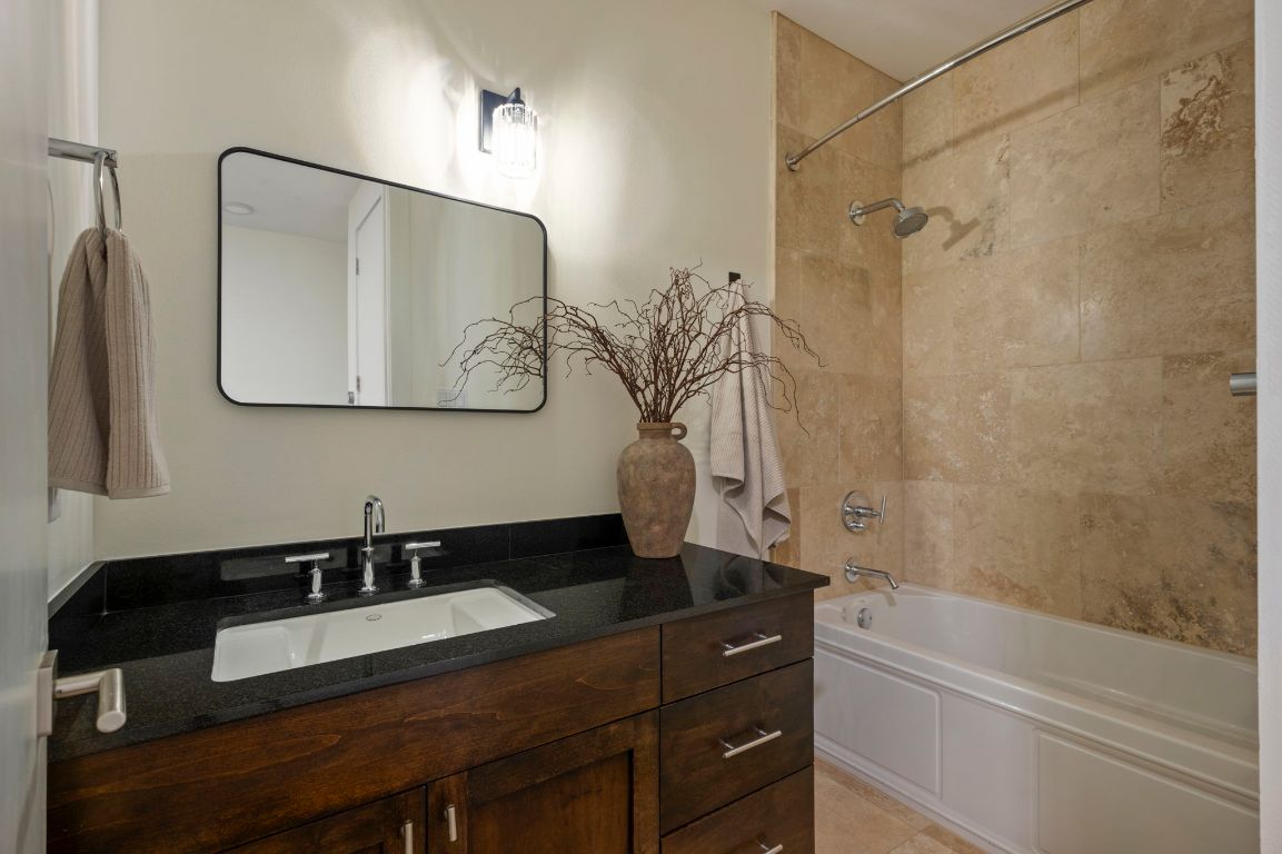 2017 Kinney Avenue, Unit B Austin, TX 78704 - Photo 17 of 38