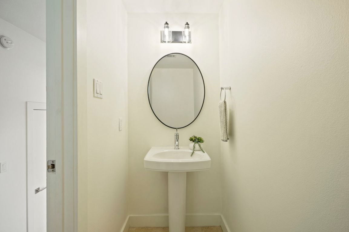 2017 Kinney Avenue, Unit B Austin, TX 78704 - Photo 28 of 38