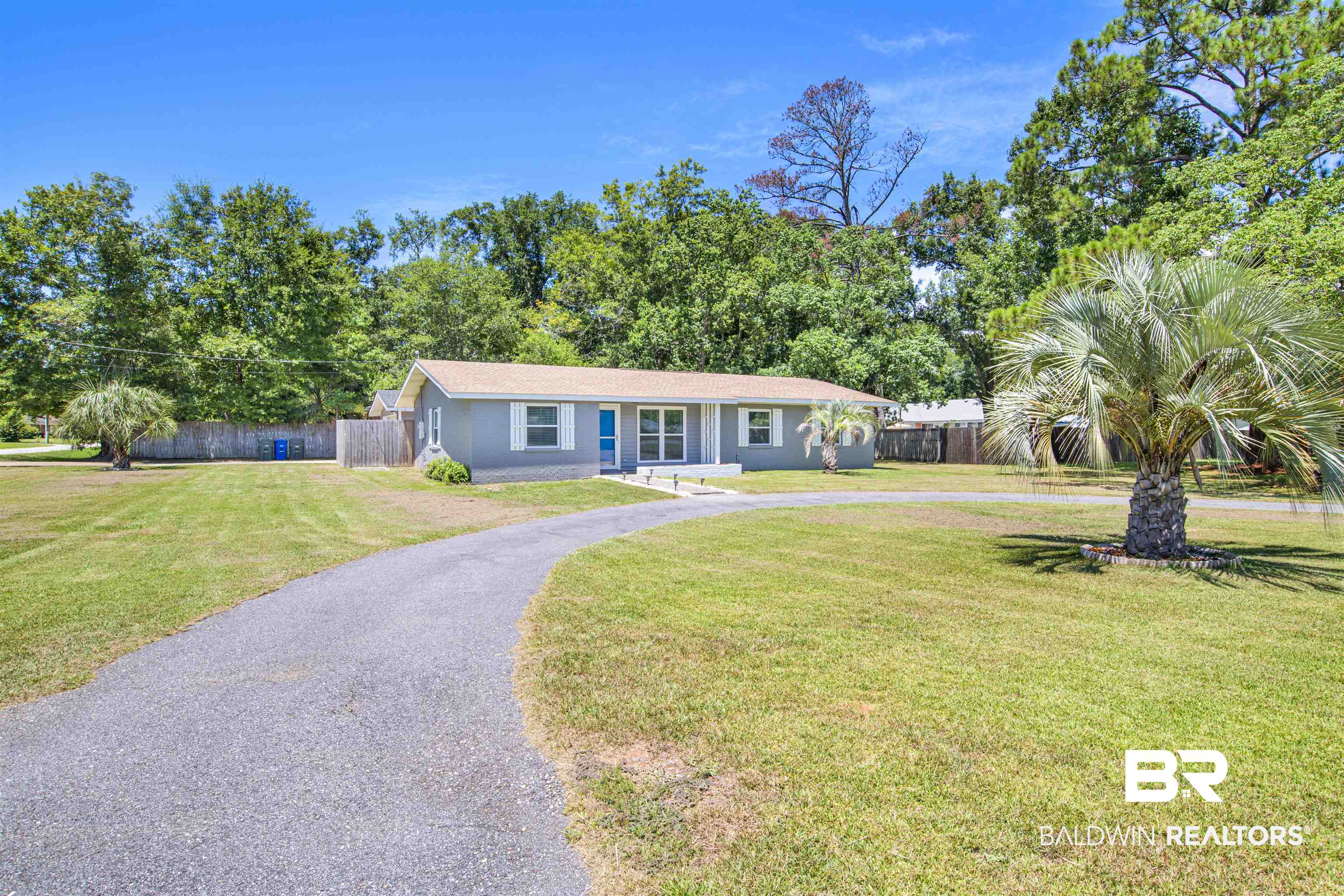 1011 North Oak Street Foley, AL 36535 - Photo 1 of 26