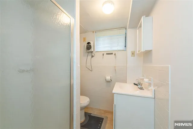 $699,999 | 7 Wedgewood Drive, West Orange, NJ 07052