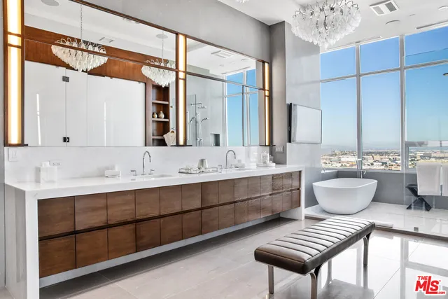 $60,000 | 888 South Olive Street, Unit PH, Los Angeles, CA 90014