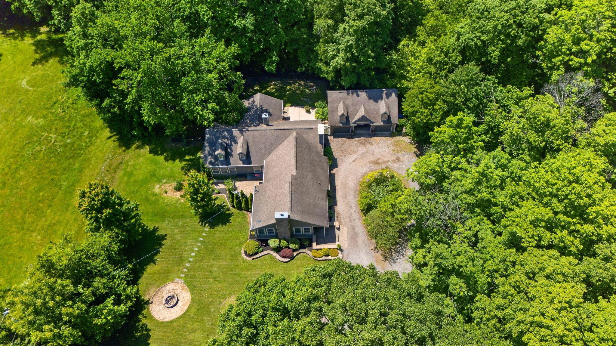3951 Clotts Road Columbus, OH 43230 - Photo 36 of 37 35 - Aerial (3)