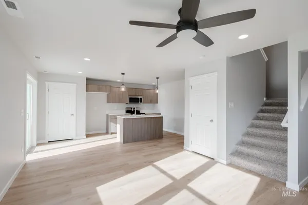 $344,990 | 215 Moose Street, Horseshoe Bend, ID 83629