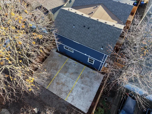 $375,900 | 6537 Southeast Woodstock Boulevard, Portland, OR 97206