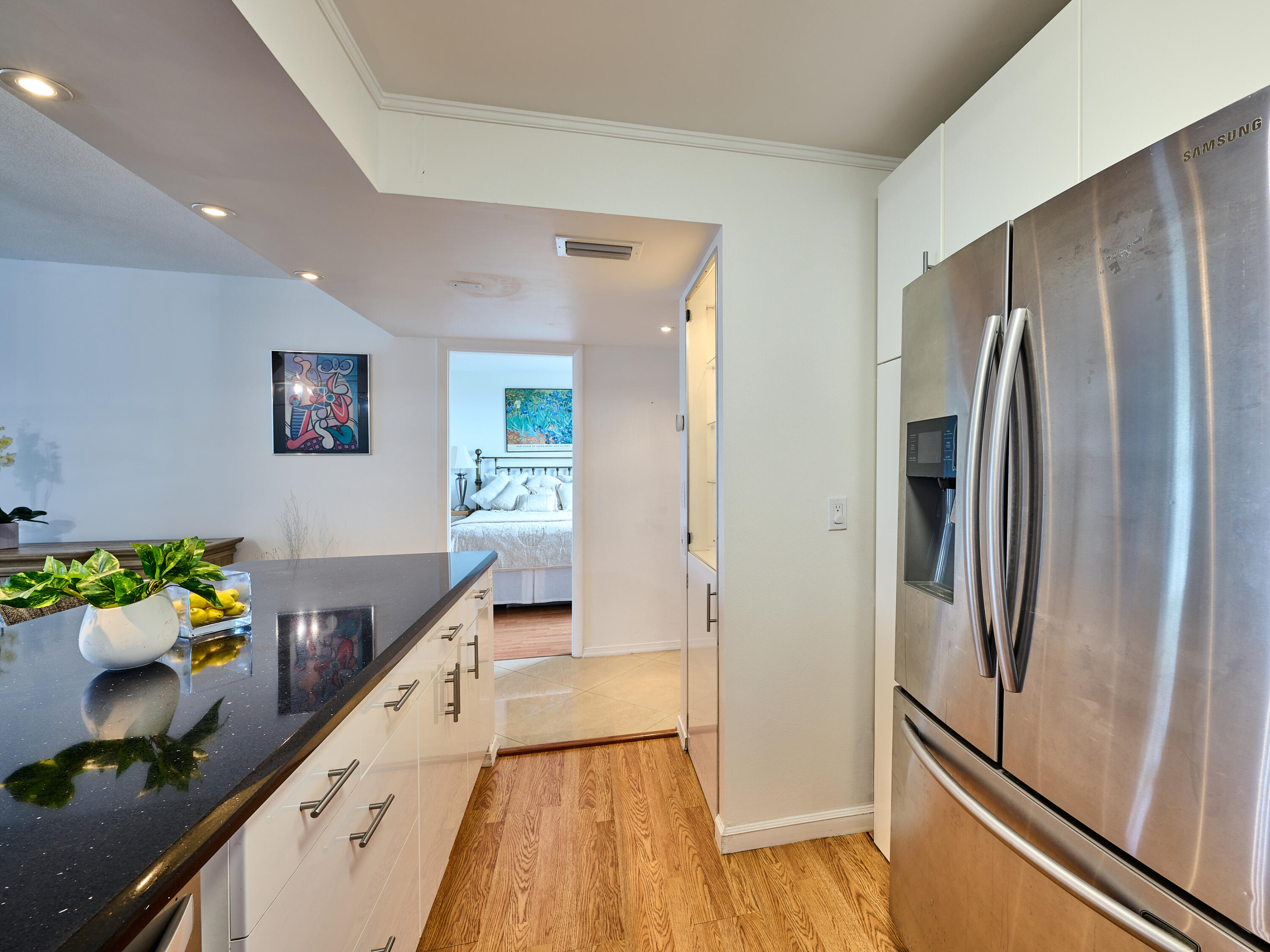 299 Northwest 52nd Terrace, Unit 317 Boca Raton, FL 33487 - Photo 13 of 36 Kitchen