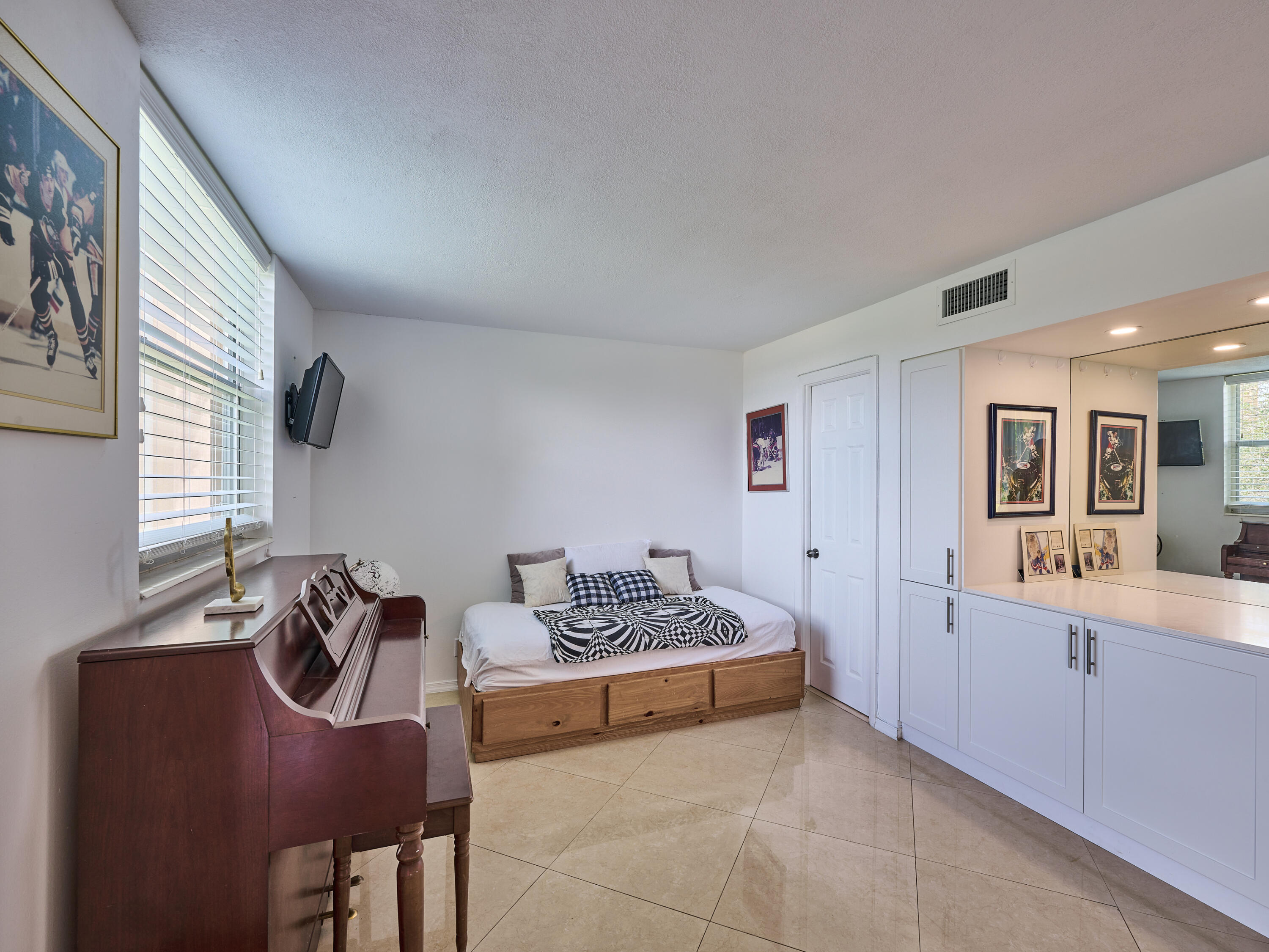 299 Northwest 52nd Terrace, Unit 317 Boca Raton, FL 33487 - Photo 18 of 36 DEN
